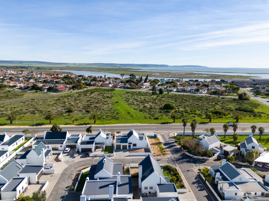 2 Bedroom Property for Sale in Laaiplek Western Cape